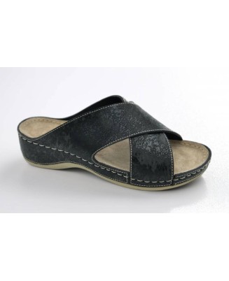 D-1212 fekete papucs